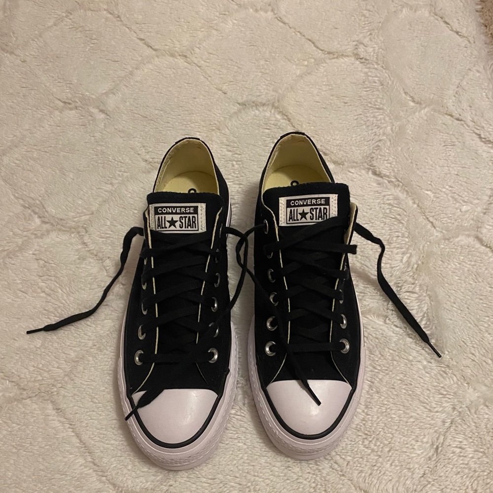 Chuck Taylor All Star Lift Platform Womens Low Top Shoes/ Size 7.5